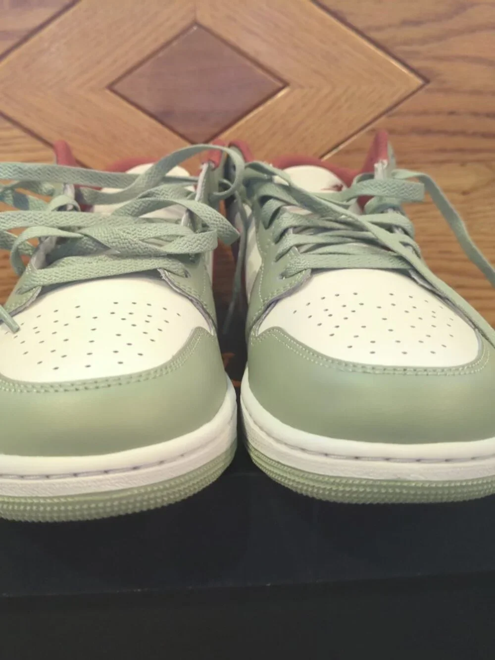 Nike Men's Air Jordan 1 Low Sail/Jade Horizon-Summit White (553558 133) Size 10